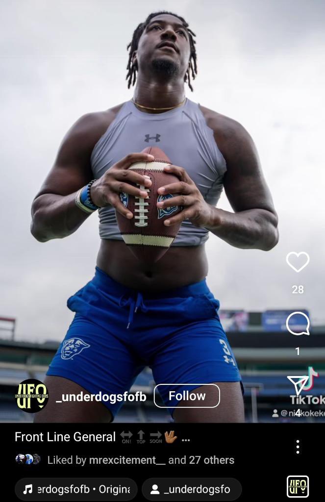 Can’t tell what’s bigger, him or the season he’s about to have 🤷🏻‍♂️