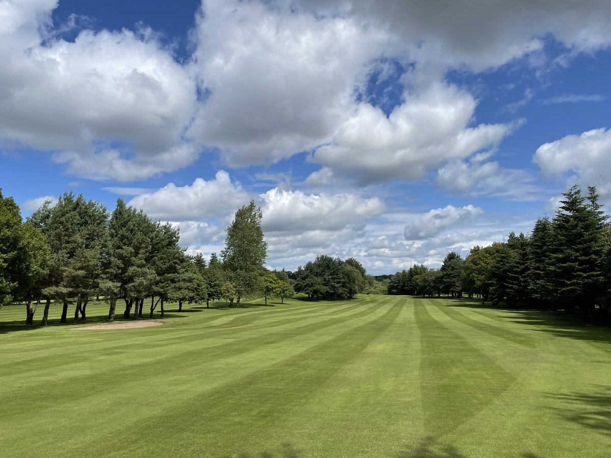 ThorntonGreens's tweet photo. Course holding up well going into the weekend. Time to relax and watch some golf 🏌🏻👌 https://t.co/LIwrhCerts