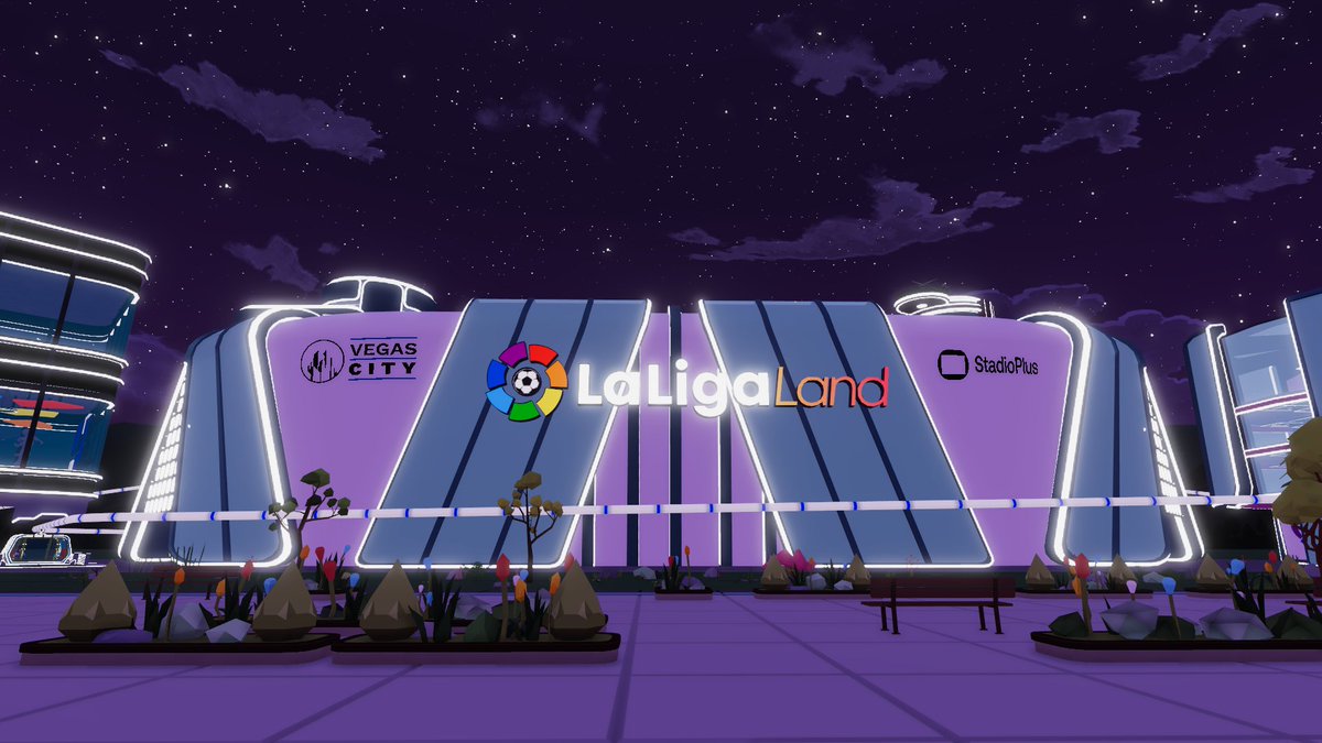 5 reasons why LaLigaLand is gonna take football at the next level. Thread🧵(1/7) 1- It's a unique immersive experience. LaLigaLand is the space of THE BEST LEAGUE in the world in @Decentraland, the best metaverse in the world.