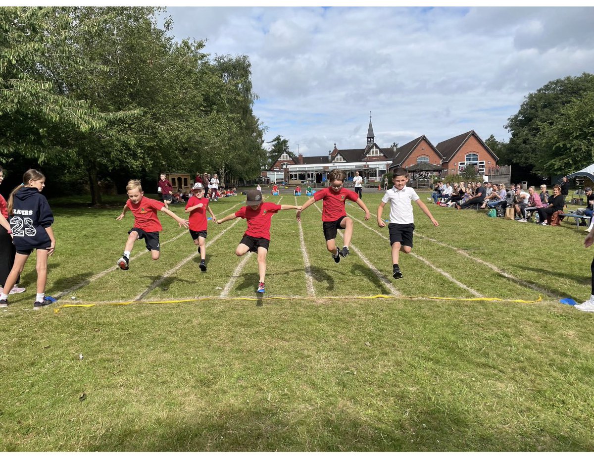 Far Forest Lea Memorial CE Primary School tweet media