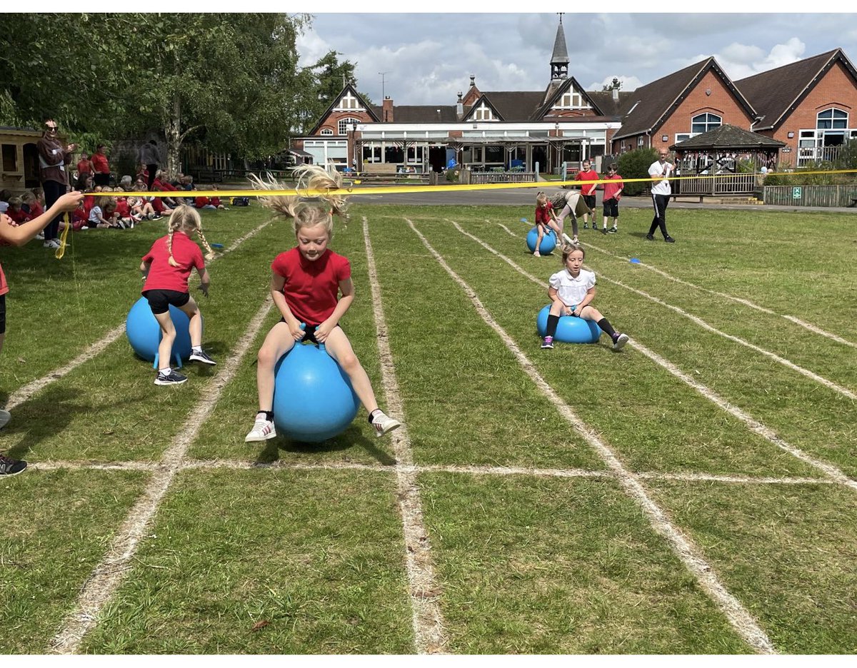 Far Forest Lea Memorial CE Primary School tweet media