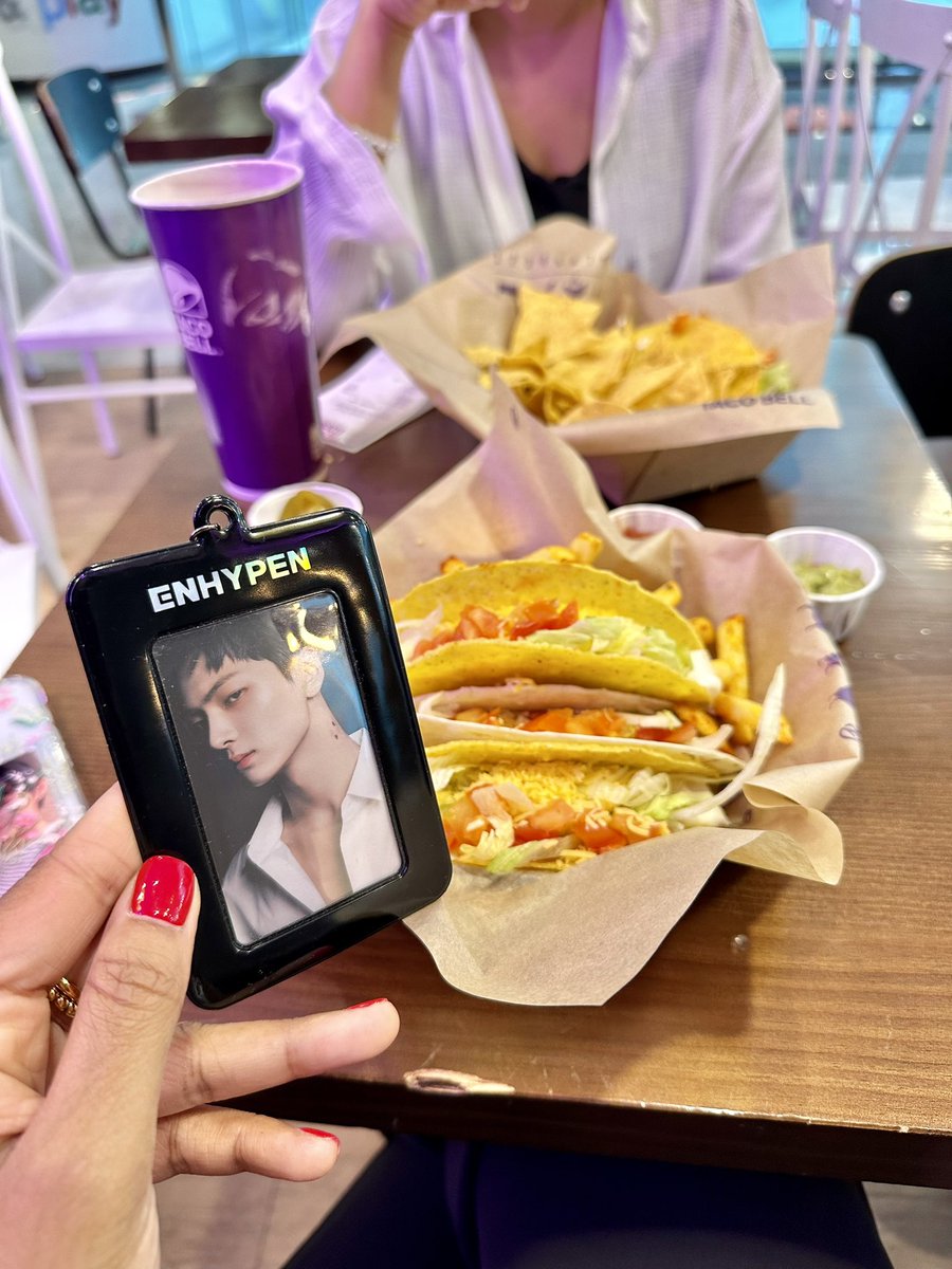 jayyawnzzn1's tweet photo. We were drawn to tacos as our first meal
in Madrid ๐ฎ๐
#Madrid #WithJay #ENHYPEN #์ํ์ดํ #ENHYPEN_JAY #JAY #์ ์ด #์ํ์ดํ_์ ์ด #์ข
์ฑ https://t.co/BIaRuuAdyn