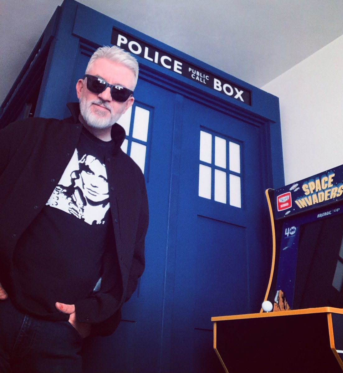Tulloch_Moor's tweet photo. Heading back to the decade I love 💕
#80sLive show at the Liverpool Empire Theatre
Not in the TARDIS but via Alpha Taxis 😆😆😆
🎼You put the Boom!Boom! into my heart….🎶🎶🎶
I ♥️ 80s
🕺🏼😃♥️ https://t.co/o2EnCoICwn