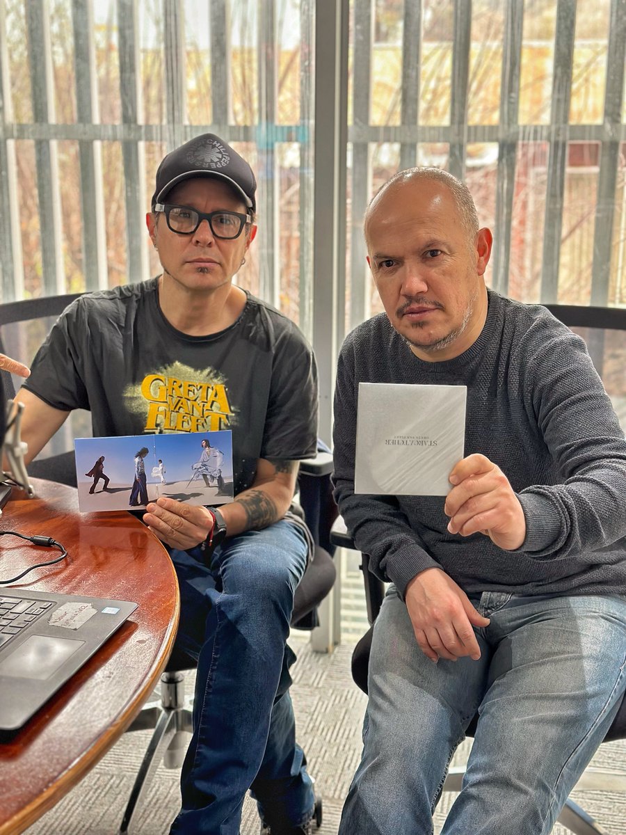 sonarfm's tweet image. LO PROMETIDO 📀

En #RockYGuitarras 🎸 @alfaxis y @fermujicam repasan el tercer disco de Greta Van Fleet #Starcatcher y preguntamos: ¿Cuál fue la última banda de rock que te sorprendió?

Sonarfm.cl 🎧