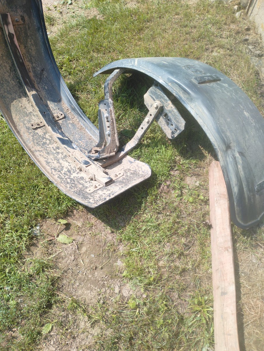 Too much engineering into crappy fenders