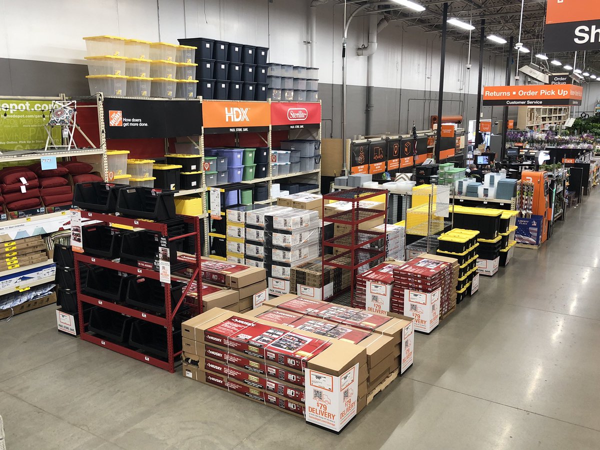 SUMMER STORAGE EVENT IS HERE! So proud of how beautifully the team executed this event, in JUST 2 DAYS! Extremely grateful to be surrounded by high caliber group of people! #TheHomeDepot #MET #Storage @AndresD65_HDMET @jdandan67 @D65Hutch @LemmaTony