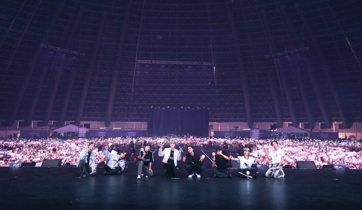 Venrora's tweet image. شكراً لكم ايتيني'ز على ثقتكم بنا واتاحة الفرصة بأن يكون جزء بسيط منا مُشاركاً بحفل ايتيز نتمنى انكم قضيتم وقت مُمتع🤩🤍

نلقاكم مرا اخرى مع بقية الفرق في كيكون الرياض🫣

#ATEEZinJeddah