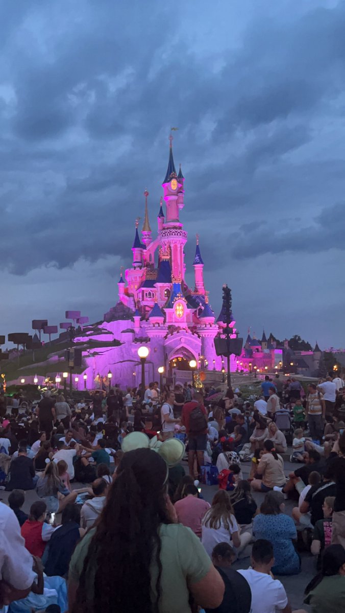 SelbyHighPE's tweet photo. Paris 2023, what a blast! Huge thank you to the staff who gave up their time this week to allow the students to make lifelong memories, without you the trip would not run! Credit to the students who were fab throughout! Great week had by all! #lifelongmemories https://t.co/6W07sJcmc0