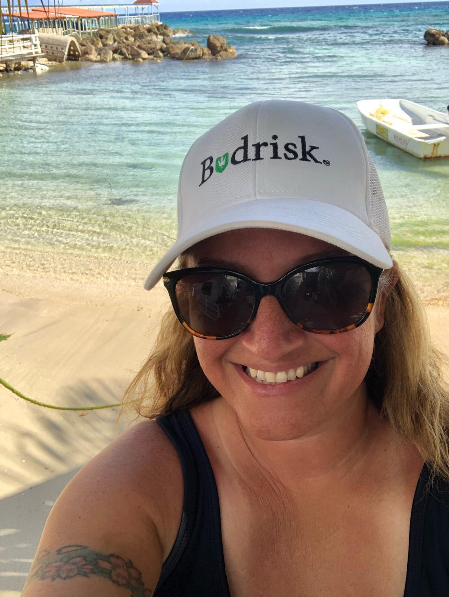 budrisk_ins's tweet photo. The Friday forecast: Sunny skies, sandy beaches, and endless smiles! Quickbooks guru and Budrisk bookkeeper Danielle Casey looks fantastic in her Budrisk gear. Send in photos repping Budrisk gear to be featured on our page. #FridayVibes #WeekendStartsNow #Budrisk https://t.co/rXWMlcXsNo