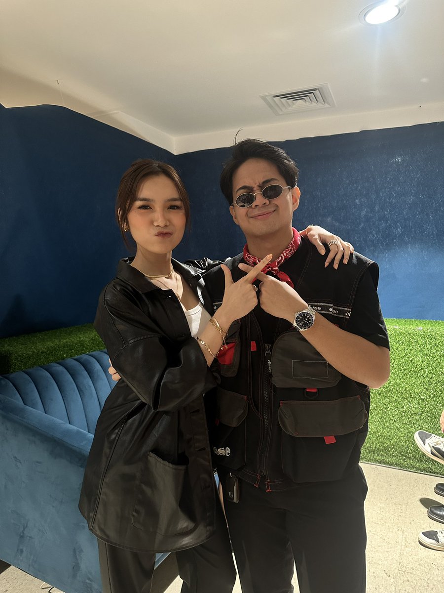 FM79th's tweet photo. Francine and Francis 🤸 https://t.co/0UeaKNg9GK