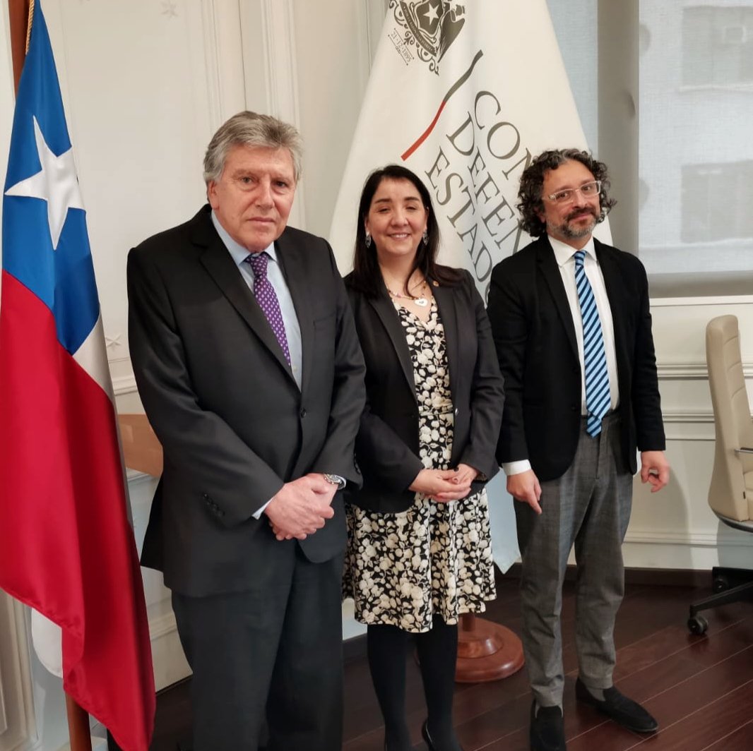 Un saludo protocolar realizó la Fiscal Regional Nayalet Mansilla Donoso al presidente del @CDE_CHILE, Raúl Letelier Wartenberg, actividad en la que también participó el abogado consejero de dicho organismo, Alberto Espina Otero.