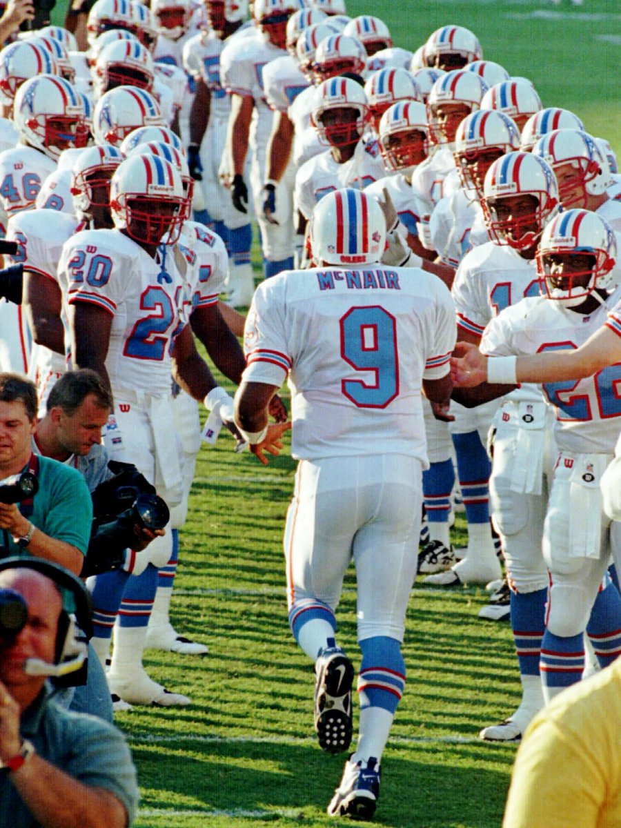 BS_MusicCity's tweet photo. The Tennessee Oilers 1997-1998
THE OILERS ARE THE TITANS NOT TEXANS https://t.co/lV34nBoWRk
