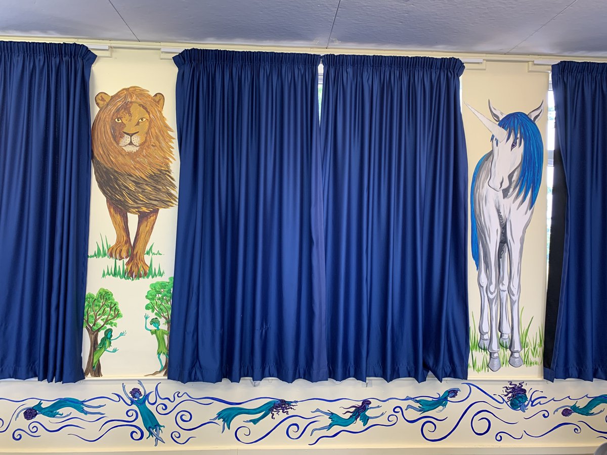 NicolaMW_Artist's tweet photo. Huge murals were, as ever, on the agenda from Narnia and Walliams classrooms at Howard Junior to repairing the Samphire Ward mural after a door was installed in the middle! @inspiretoohjs @AspireSuite @5eLewis @NSFTTweets @nsft_mentalhealth @_hospitalrooms 8/11 https://t.co/brTz6u4cFN