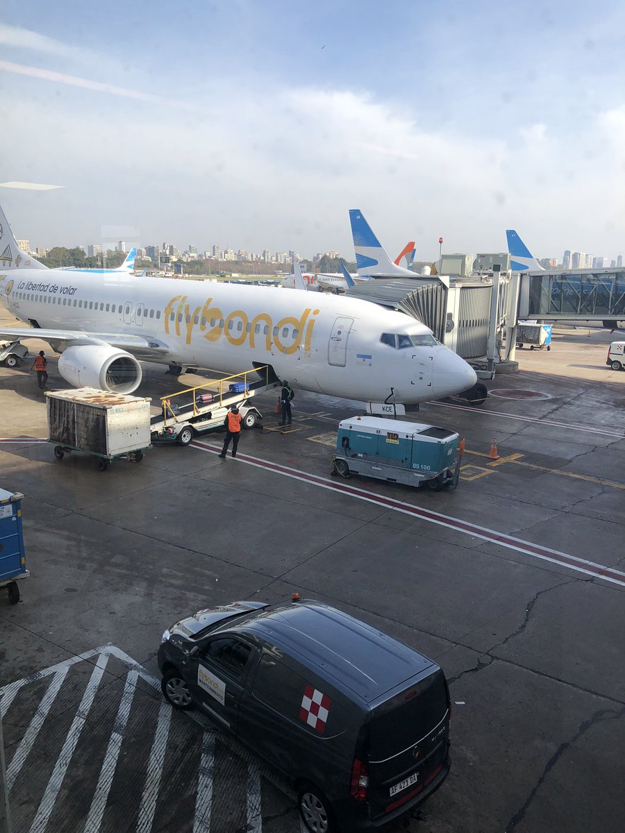 GDoggBA's tweet photo. ¡Liberen las mangas! ¡Basta de discriminación a Flybondi! https://t.co/xEYCVIZYeK