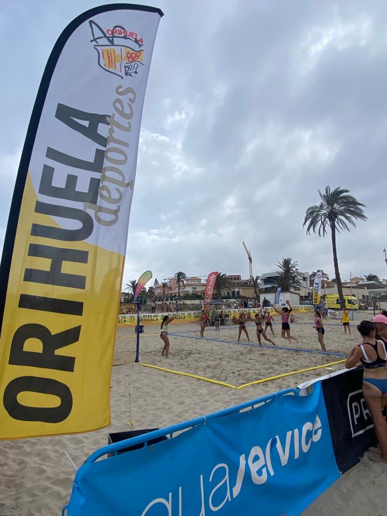 dxtsorihuela's tweet image. 🌊🤾‍♂️ ¡Sigue el espectáculo en Playa Cala Bosque, La Zenia! 🏖️🏆
¡Mucho balonmano playa en acción! 🌞🤽‍♀️

#Arena1000 #EnjoyTheExperience #DontWorryBeachHandball #BalonmanoPlaya #Orihuela #DeportesOrihuela #UnPasoMás #PlayasDeOrihuelaParaísoCostero