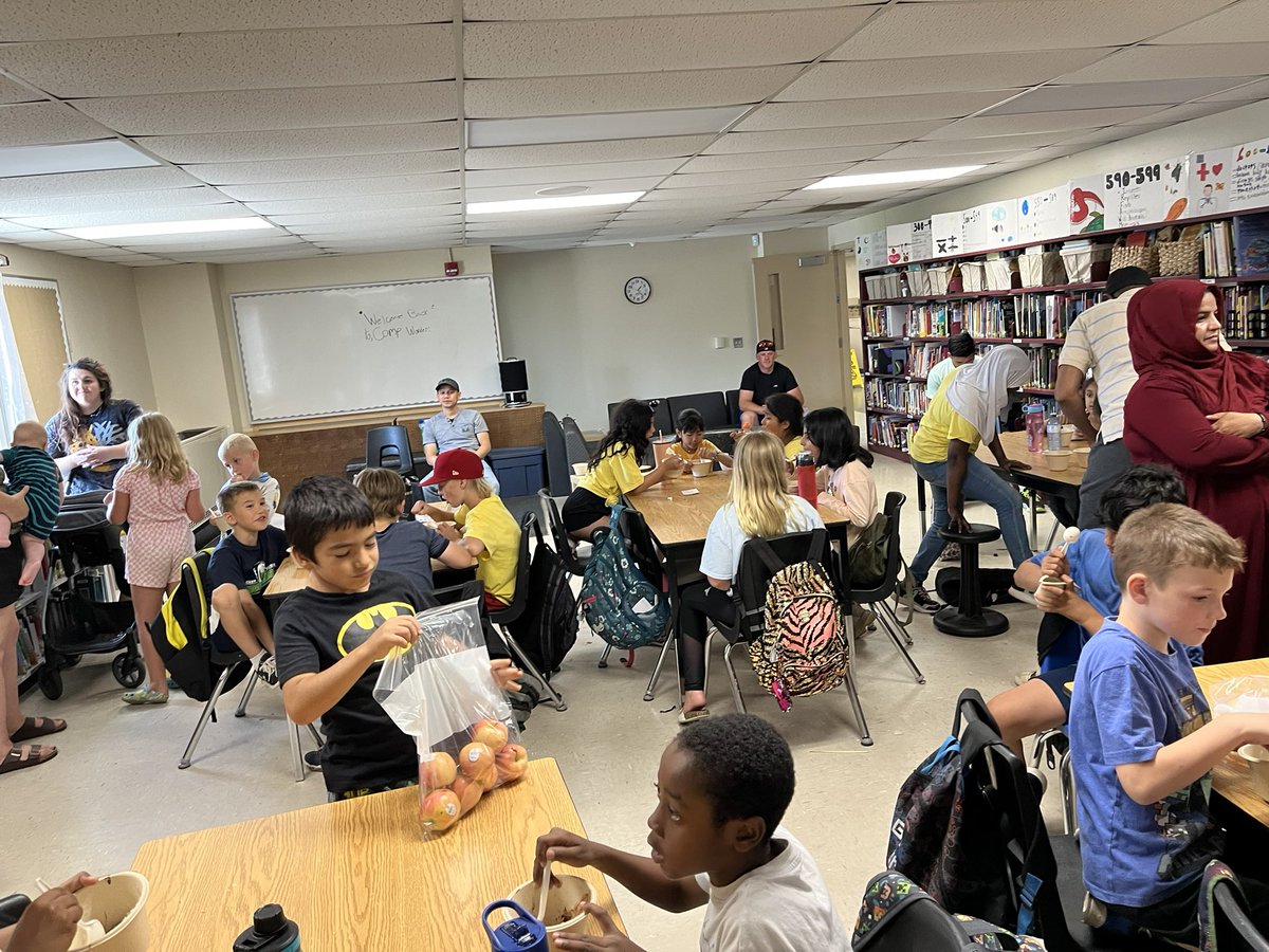 mrs_c_saba's tweet image. Reading billal  cooks daal inspired us to speak about our cultures foods and then we shared some of our favourite ice cream sundaes. What a great parent engagement day!! @LauraBa06241838 #GECDSBSLP2023
@gecdsbpro