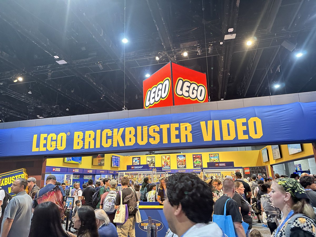 MelissaFOlson's tweet photo. I was not prepared for this and Iβm still kind of upset
#SDCC #SDCC2023 #blockbuster #RIPBlockbuster #toosoon https://t.co/H0Zr0AJk7C