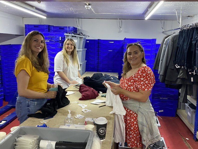 Great day volunteering at Whitechapel Mission on Wednesday. The support they provide to the homeless and those who are struggling is invaluable #IrwinMitchellvolunteering #Whitechapelmission #clothingchallenge