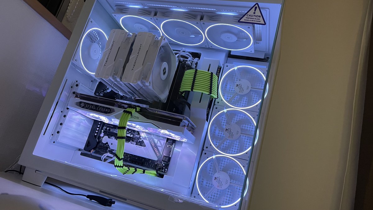 mikkopc's tweet photo. #NZXT
#H9_flow
#RX6650XT
#ASRock
#STEEL_Legend
#5800X3D https://t.co/1BNsqPrxyo