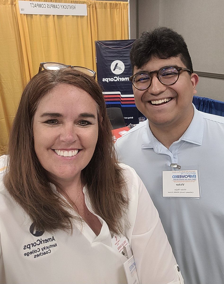 engageky's tweet photo. While at the #CTEConference, Shellie ran into a #KentuckyCollegeCoach Alumni, Victor! We're glad to know he is now working at @CallowayCoMS impacting our future generations! #KCC #WeAreKCC #AmeriCorps #Education #CollegeAccess #StudentSuccess #CommunityImpact https://t.co/jX6TFMvE6H