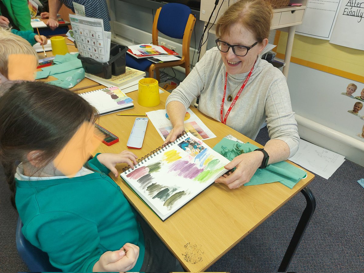 NicolaMW_Artist's tweet photo. There were also one-off events like at Gayton Primary - Forest School experience days with KS1 &amp; KS2 and Heacham Infant’s Art Day with a wonderful lively class. @Gayton_Norfolk @DNEAT_Academies @SP_HJ_HI_WNAT @WNAT_Home 10/11 https://t.co/110YxxpjsF