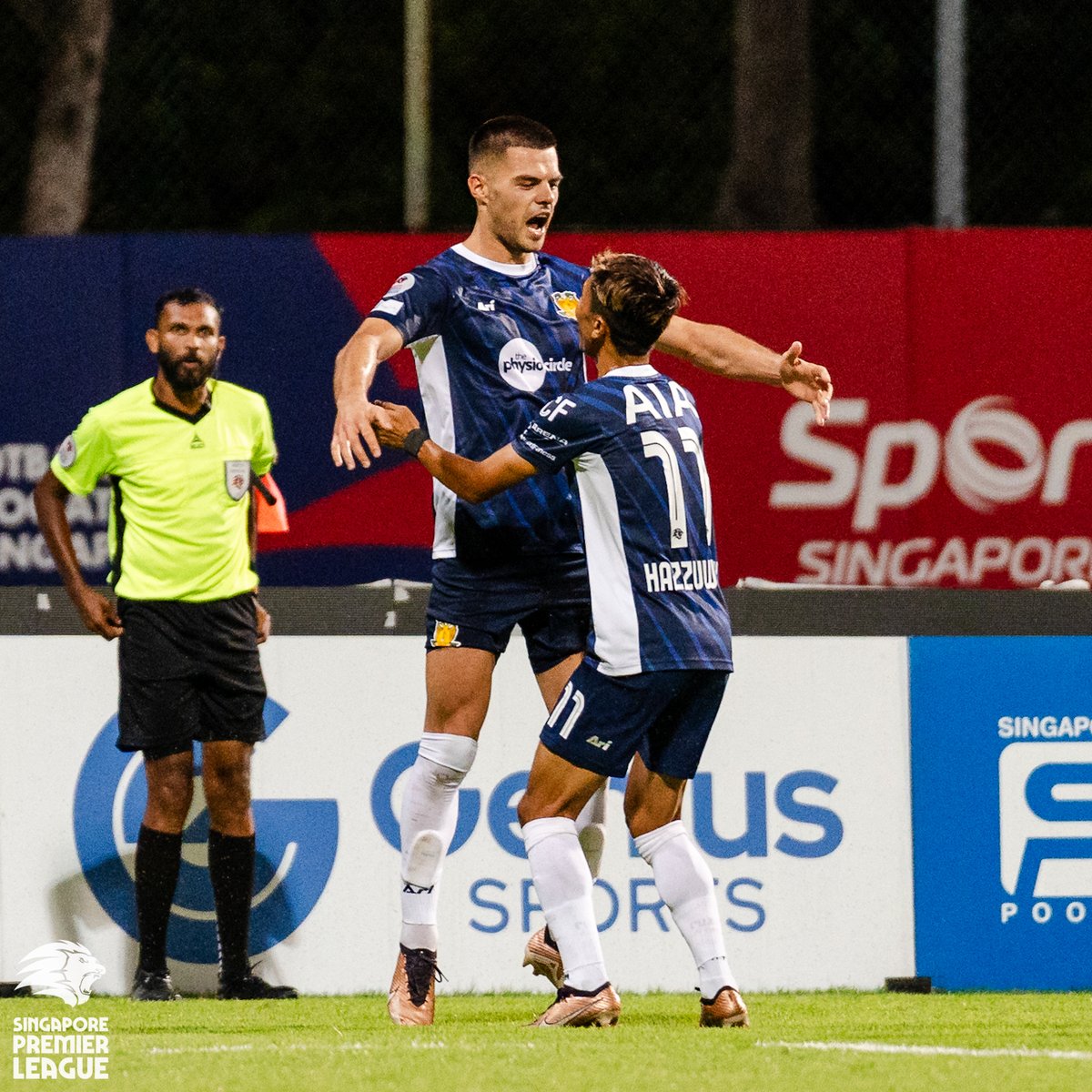 TeamSinga's tweet photo. #SGPremierLeague 2023 - JORNADA 22

BALESTIER KHALSA🐯 1⃣ 🆚 HOUGANG UNITED🐅 3⃣

[1-0, 19'] Shuhei Hoshino🇯🇵
[1-1, 53'] Đorđe Maksimović🇷🇸
[1-2, 73'] Kristijan Krajček🇭🇷
[1-3, 86'] Kristijan Krajček🇭🇷

#SPL #SGFootball #Singapore #PL #HalaTigers #BKFC #HGFC #1H1H #BALHOU https://t.co/8TQAe2vB0C