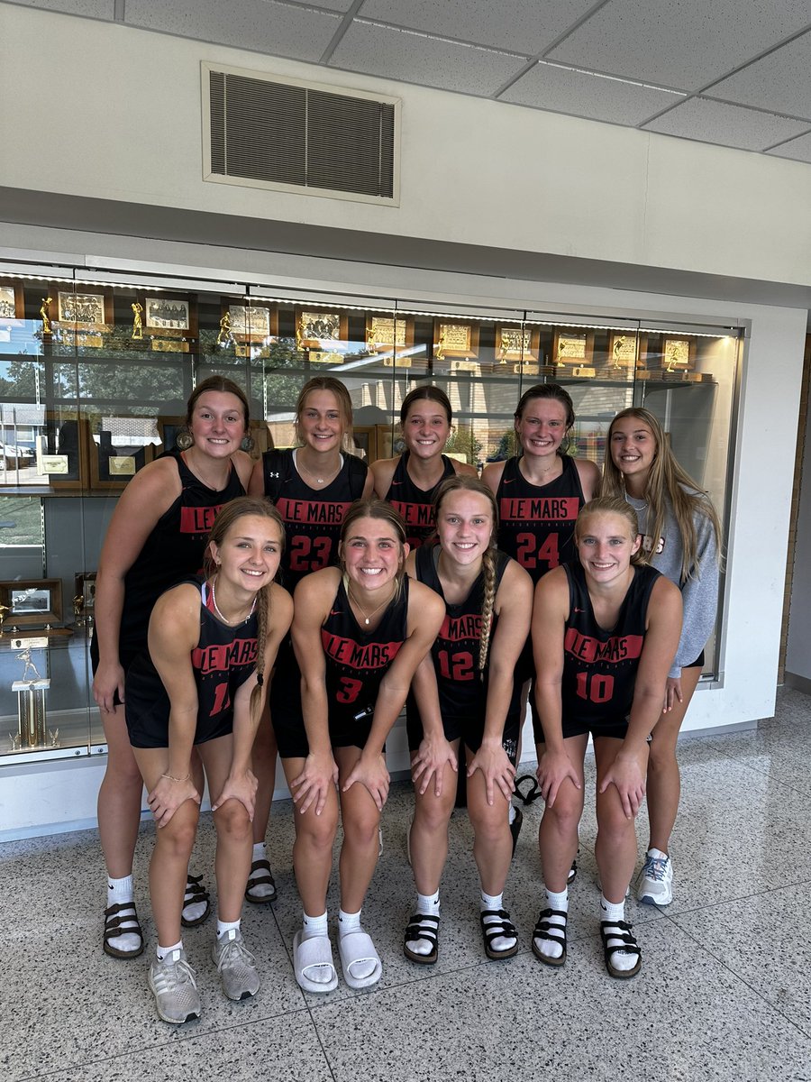 LeMarsGirlsBB's tweet photo. What a great summer we had! Open gym &amp; weight room 3 times a week, JV team camp at Dordt, and ended the summer with our varsity squad at the 3 day Okoboji Team Camp. We worked hard, we bonded, and we got better! Excited for November to come now! 😎💯🏀 https://t.co/rkumF5J2lj
