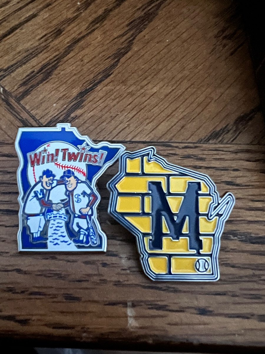 KiloOneAndOnly's tweet image. I had to see it, so you do too: The Twins and Brewers alternate logos don’t align
@sportslogosnet @ToddRadom @UniWatch @PhilHecken