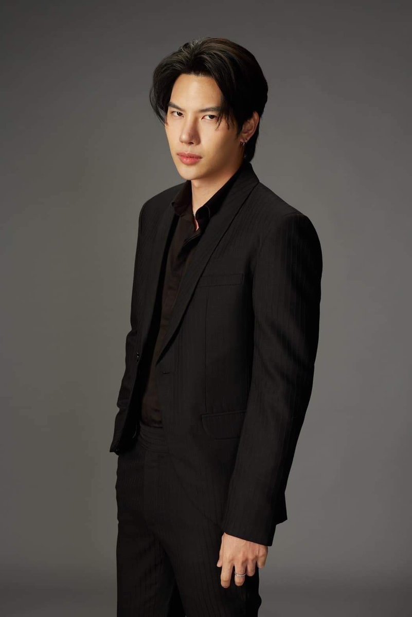 Roseeeeeee___'s tweet photo. คาแรคเตอร์ชัดมากแม่ คนดีแน่นอน

#หลังคาใบบัว
 
เห็นว่าเปิดกล้องพรุ่งนี้ ตั้งตารอละจ้า 
ปีนี้ละครพิแม้กออนสองเรื่องเลย ขอให้ปังๆนะคะ #maxiiin_ https://t.co/f55YqnGCuj