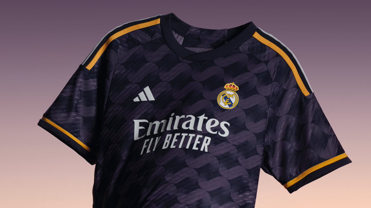 footballfashion's tweet photo. More of the Real Madrid 2023/24 adidas Away Kit ๐ช๐ธ
https://t.co/5cJAsAd8gQ
#RealMadrid #LaLiga #adidas #adidasFootball #HalaMadrid #ReadyForSport #UCL ๐บ๐ธ #RealMadridOnTour https://t.co/hVSPJKmCYP