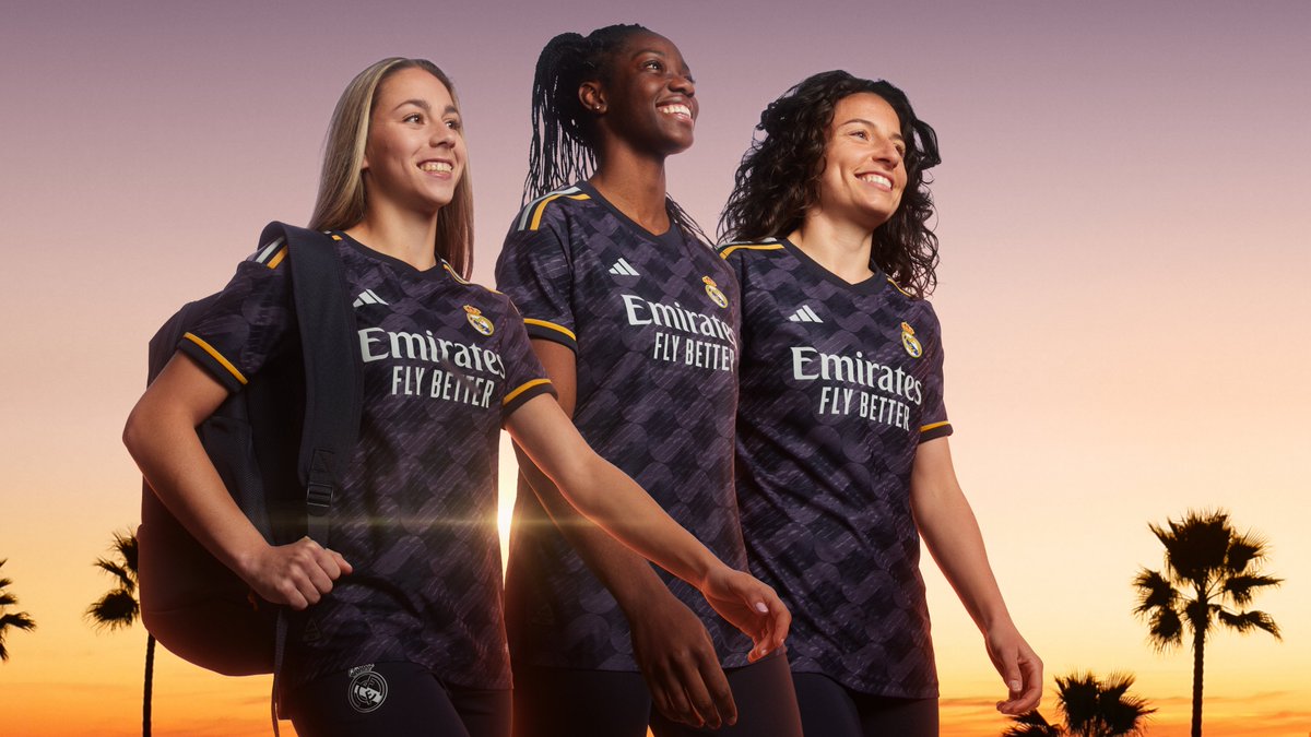 footballfashion's tweet photo. More of the Real Madrid 2023/24 adidas Away Kit ๐ช๐ธ
https://t.co/5cJAsAd8gQ
#RealMadrid #LaLiga #adidas #adidasFootball #HalaMadrid #ReadyForSport #UCL ๐บ๐ธ #RealMadridOnTour https://t.co/hVSPJKmCYP