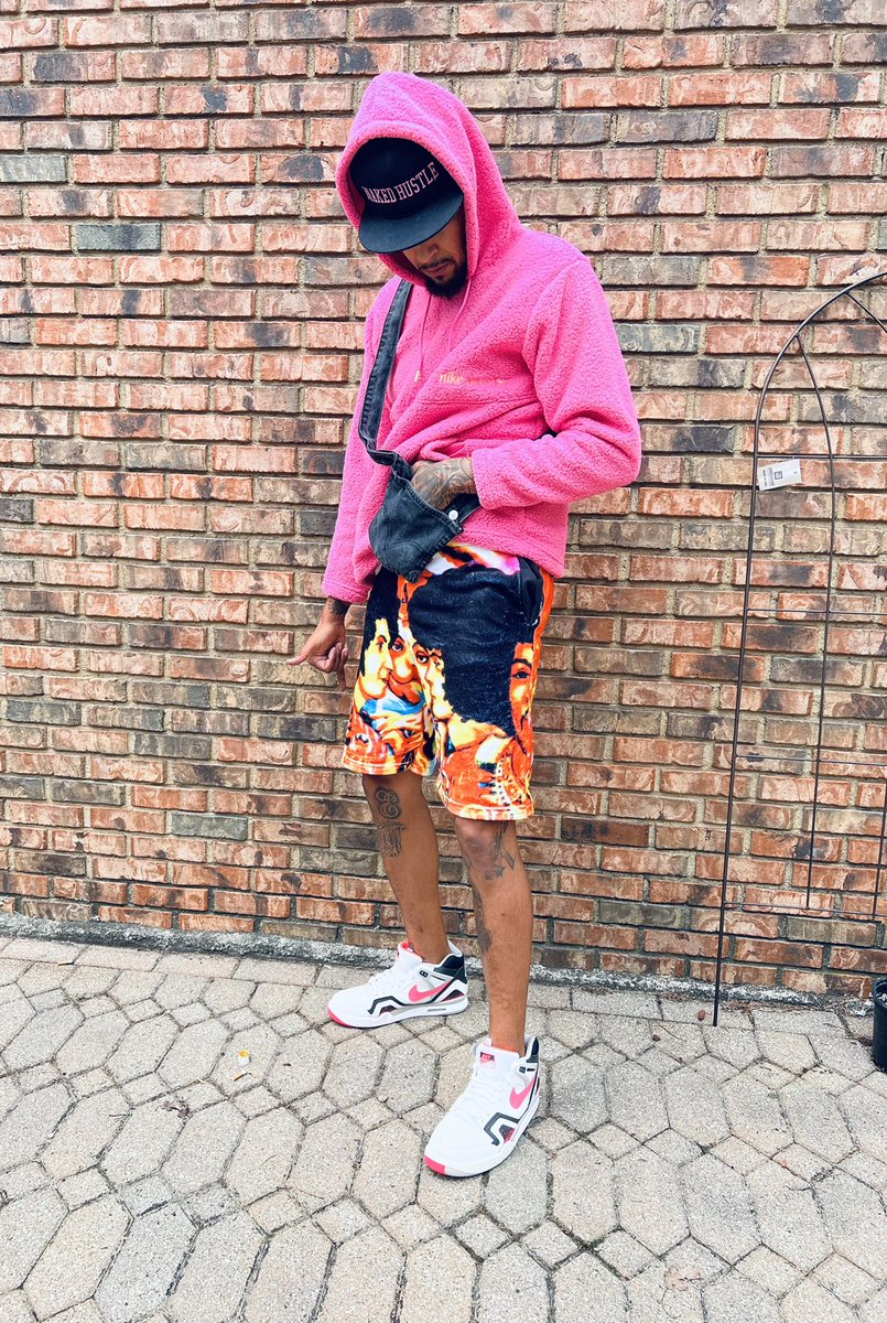 Joey_Bluntz's tweet photo. Gm World 🌞

Gta get up get out and get something🫡

Quick run in my @NgmiRanch X @plutongmi Hendrix shorts and the 1/1 Levi’s sz 52 pockets bag🥵

Hit his line for 1/1 pieces dude is a Beast🤝🏾 https://t.co/2XhqXwlWVS