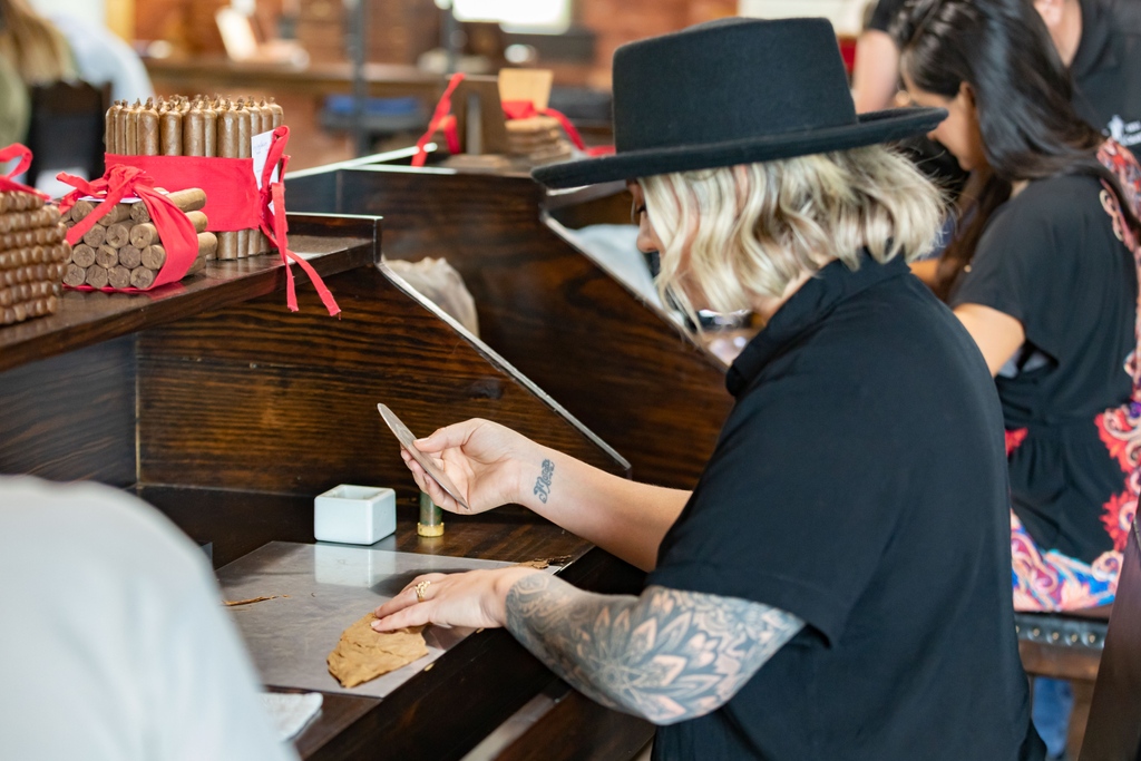JCNewmanCigars's tweet photo. Have your cake and eat it too! Our Hand Rolling classes have become ever so popular. Stay tuned for when we release more classes so you can sign up and roll away!
#handrolling #cigarmaking #cigarlife #thingstodointampabay https://t.co/P209xcLjnS
