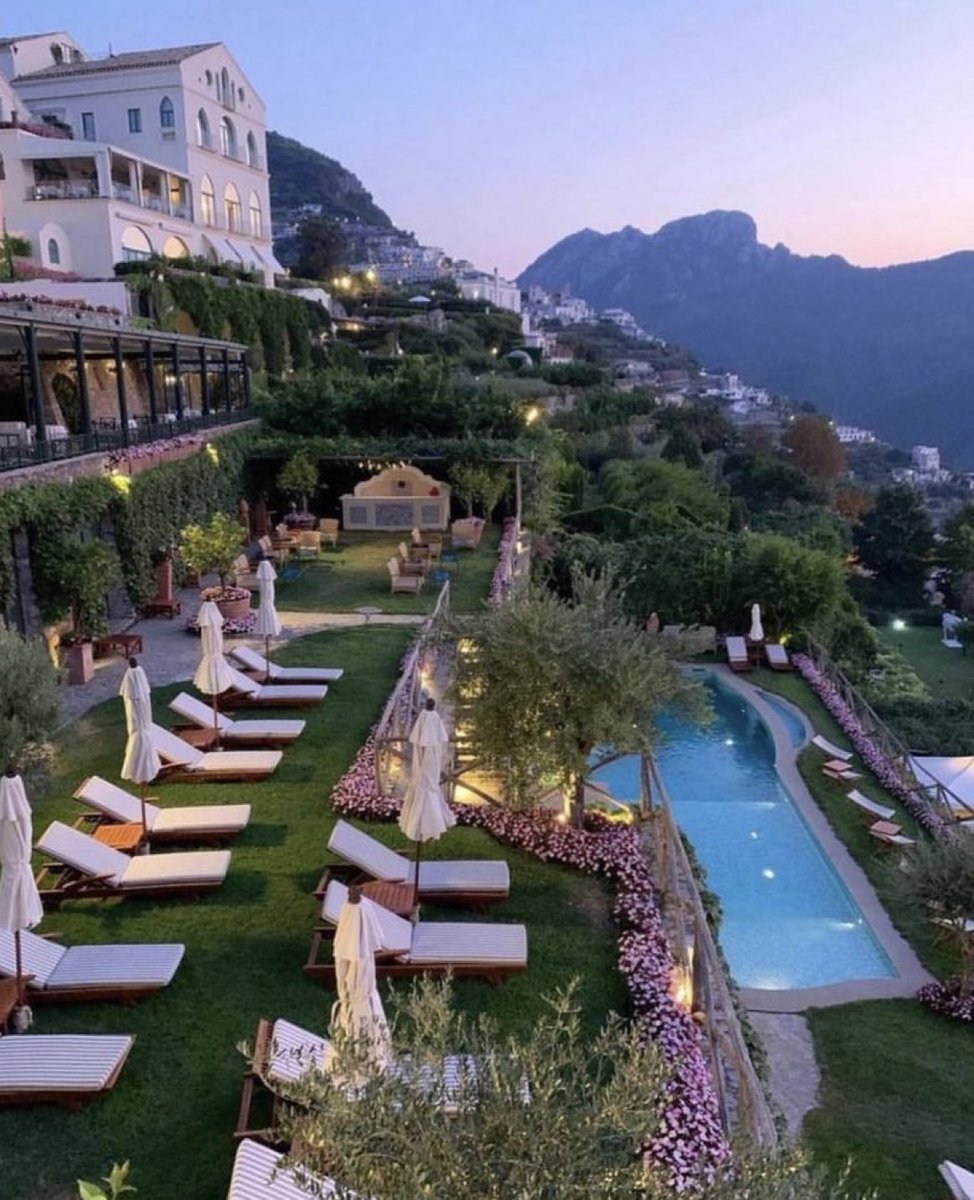 viewsoff's tweet photo. Positano, Italy. https://t.co/PcFF4j48mY