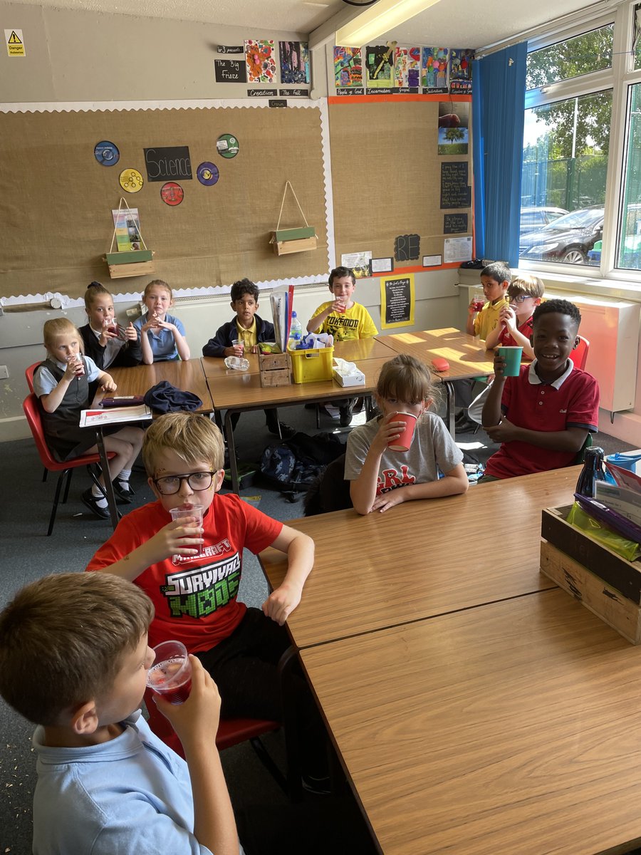 To finish the day, we made our own Sangria 🇪🇸 It was delicious! 😋