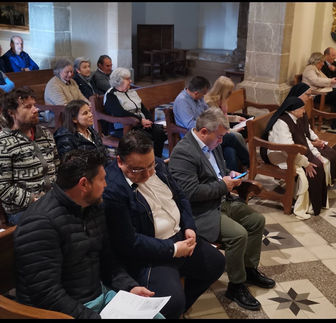 CiudadanosInca's tweet photo. 👉Inca merece más seriedad en las publicaciones del programa de fiestas.
El titular de #GuillemColl no es correcto; son 100 de vida, no de religiosa.
El tratamiento correcto del Obispo es Mns.
Y a la celebración no solo asistieron dos concejales del Psoe. CS también estuvo. https://t.co/aTjsovVlIA