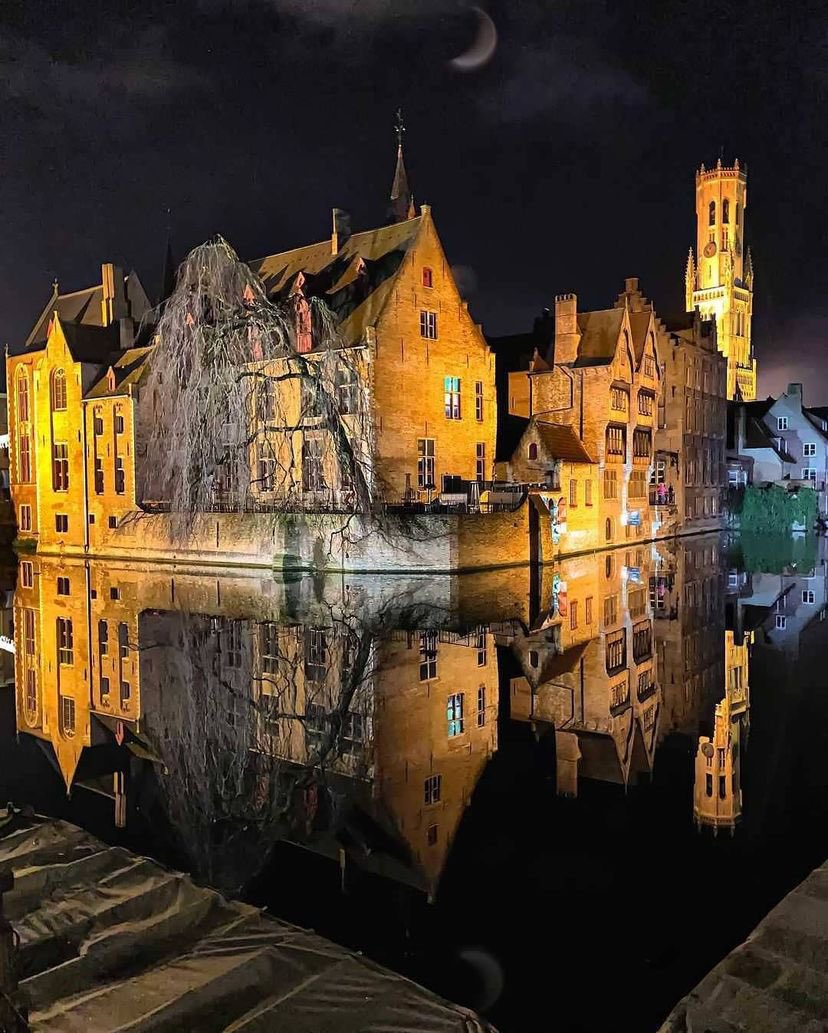 MissCelaneaOne's tweet photo. Brujas, Bélgica https://t.co/KSCMXn14jk