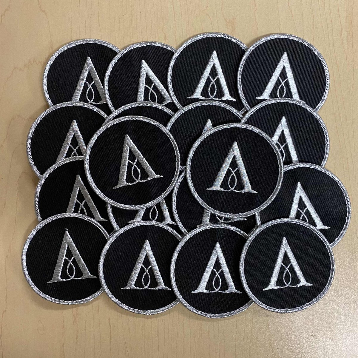 efetusmpls's tweet image. Happy @GretaVanFleet Starcatcher release day to those who celebrate! Come in and pick up #Starcatcher on vinyl or CD and get a patch with purchase while supplies last. One per person. No holds, phone or web orders. Bring in your $3 off coupon from the party too!
#GVFrecordstore