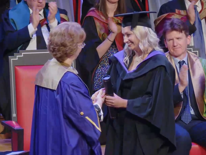 Congratulations to Thalia Sheriff-Horner, who was awarded an Outstanding Student Contribution Award (OSCA) for her contribution to widening participation through her dissertation, research, community work &amp; the <a href="/93clubwarwick/">93% Club Warwick</a>👩‍🎓🎓@warwick_law <a href="/WPWarwick/">Widening Participation at Warwick</a>  #warwickgrad