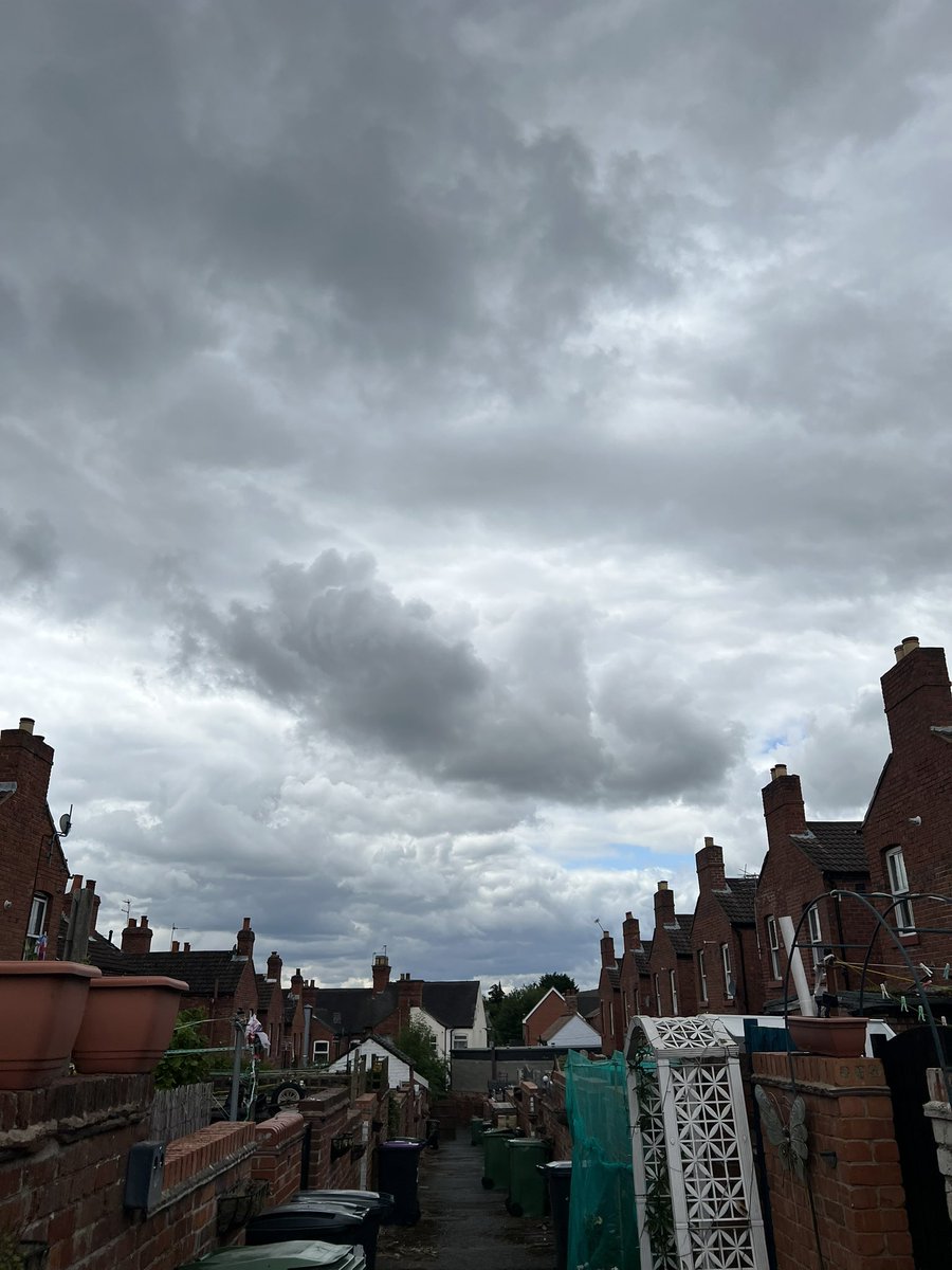 CleoburyCops's tweet image. PC Jones and PC Loftus on foot and mobile patrol in Highley today. Out checking concerns raised by locals.