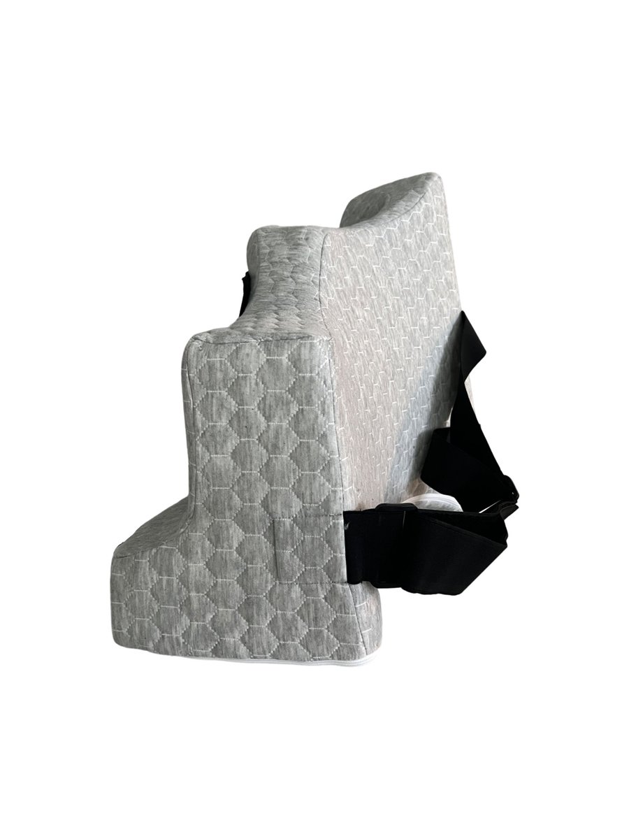 The Shoulder Sleeper Pillow was designed to maximize comfort and stability, protecting your shoulder throughout the night and enabling you to wake up rested and recovered. #Shoulder #sleep #recovery #surgery #pillow