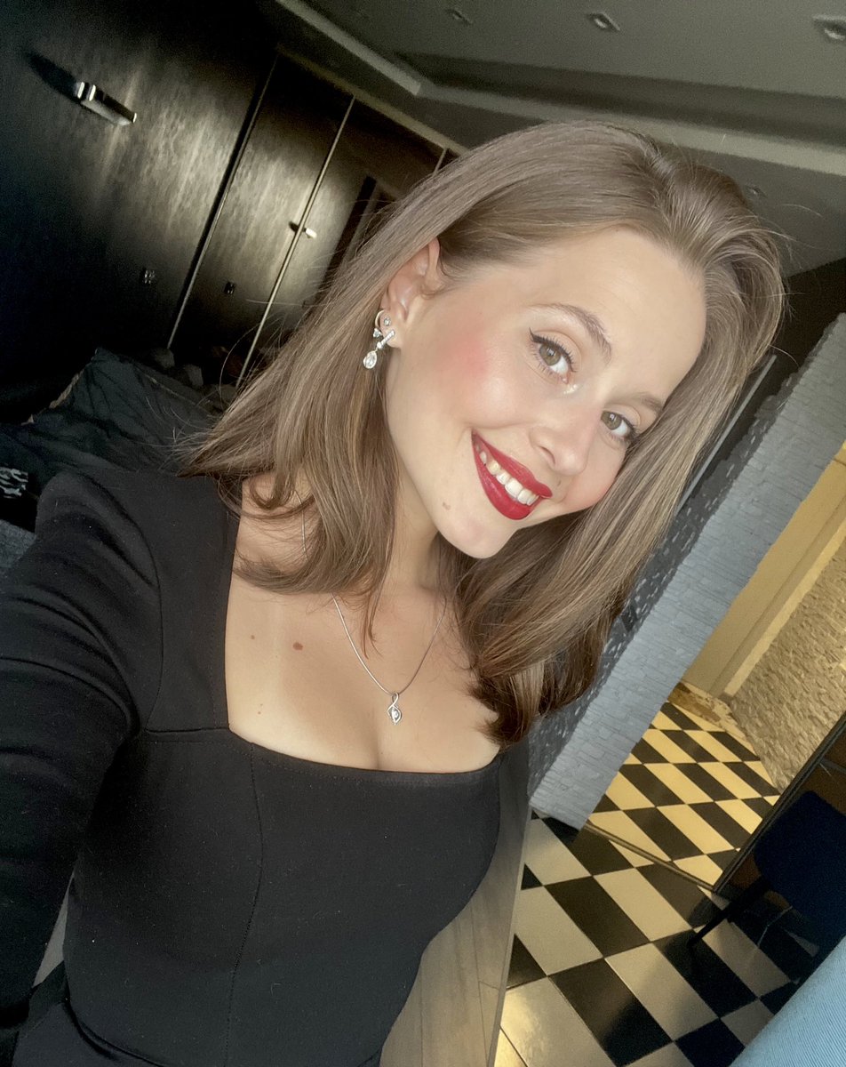 Пора и в люди выйти 💃🏽