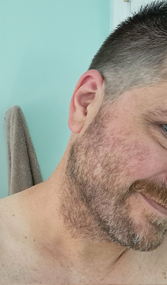 undergroundcpl's tweet photo. Post Friday morning pampering with a hair cut, massage and hot towel.
Nice to just unwind a bit after July being so hectic https://t.co/SG9k2UxNCg