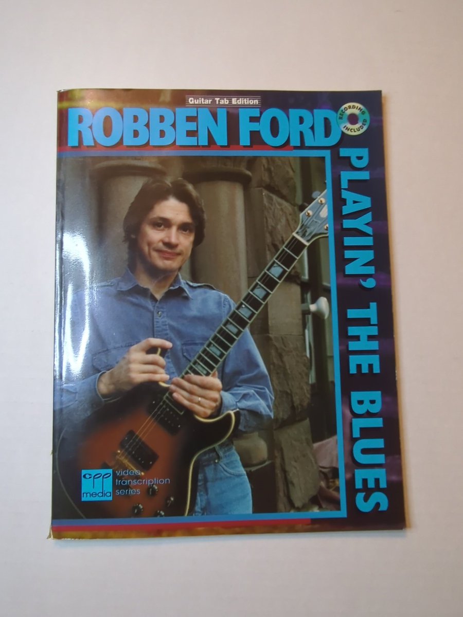 VintageJerm's tweet photo. Got a few more guitar tabs up for sale at #eBay Vintage Jerm Finds
#Guitartab #Rock #RobbenFord #TheKinks #JeffBeck #EricClapton #TheWho (not pictured) #HalLeonard https://t.co/oqhE3yvHbH
