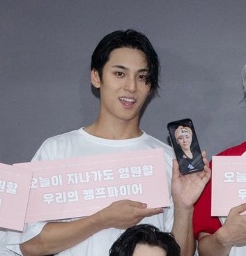 97lo98ve's tweet image. 나울어ㅠㅠ