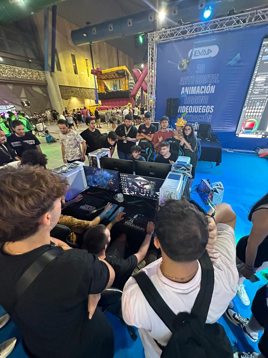 EVAD Esports tweet media