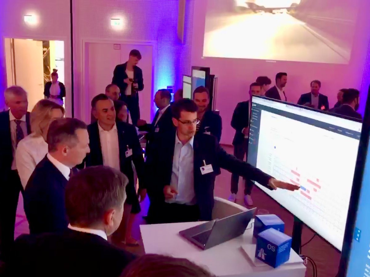 WPS - Workplace Solutions GmbH (@wps_de) on Twitter photo Bundesverkehrsminister Dr. Volker <a href="/Wissing/">Volker Wissing</a> hat sich heute von der Autobahngesellschaft das neue AutobahnOS zeigen lassen. Unsere Software ROADS Regio gehört dazu (unter dem Namen "MIA") - und kam gut an! @bmdv
#wissing #autobahnos #roads #roadsregio Bundesverkehrsminister Dr. Volker <a href="/Wissing/">Volker Wissing</a> hat sich heute von der Autobahngesellschaft das neue AutobahnOS zeigen lassen. Unsere Software ROADS Regio gehört dazu (unter dem Namen "MIA") - und kam gut an! @bmdv
#wissing #autobahnos #roads #roadsregio