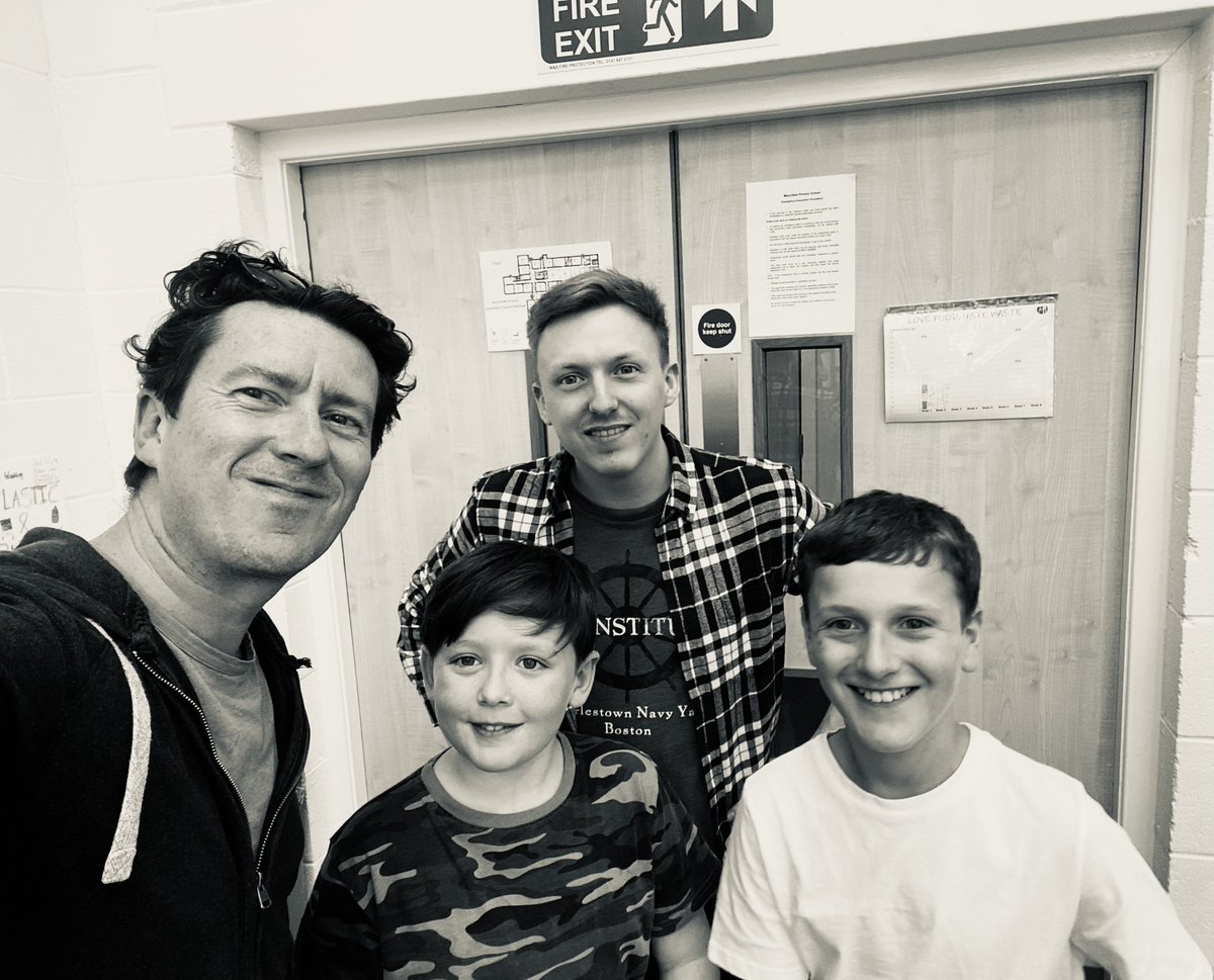 East Ayrshire Remembering Together tweet media