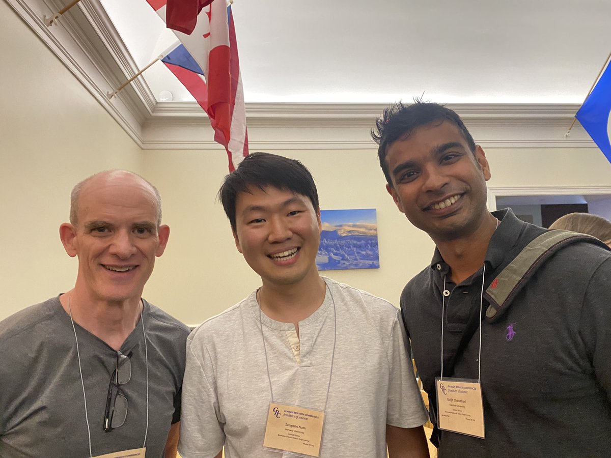 Experiencing one of those unforgettable moments - meeting with both my PhD advisor, <a href="/theChaudhurilab/">the Chaudhuri lab</a> and postdoc mentor, David Mooney, at the same conference! Thanks to <a href="/seguralab/">Tatiana Segura</a> &amp; Andy Putnam for organizing this brilliant event. 
Photo credit: <a href="/seguralab/">Tatiana Segura</a>