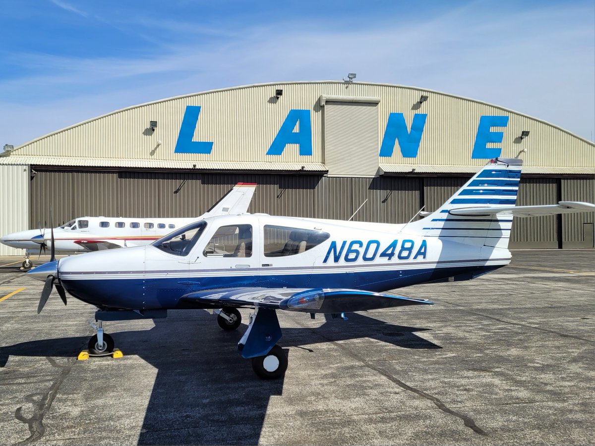 LaneCmh's tweet photo. 1996 Commander 114B.      1571 TTSN, Garmin 530 &amp; 430, KFC-200 AP, Traffic, Weather. $239,000.  #laneaviation #airelitenetwork https://t.co/meK1nvLSbr